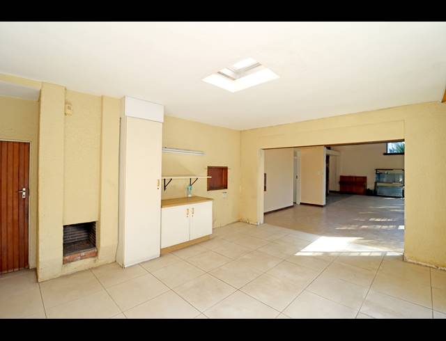 4 BEDROOM HOUSE FOR SALE IN ORCHARDS
